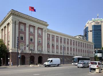 Albanian parliamentary offices © Alekk Pires / Shutterstock