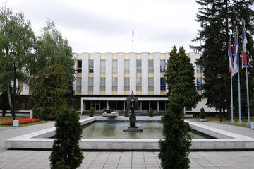 National Assembly of Republika Srpska, Darko Gavric, CC BY-SA 3.0 via Wikimedia Commons