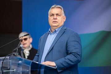 Viktor Orbán, the Prime Minister of Hungary speaks to the media at a press conference © Dragan Mujan/Shutterstock